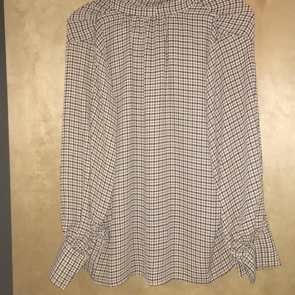 Patterned Blouse - Picture 4 of 4